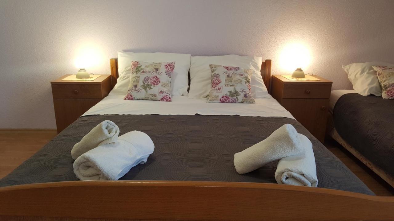 Apartments Zuzul - Trogir Eksteriør billede
