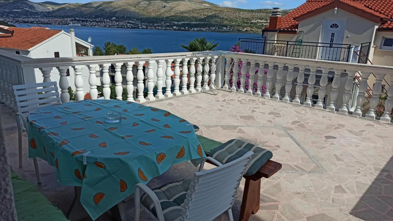 Apartments Zuzul - Trogir Eksteriør billede