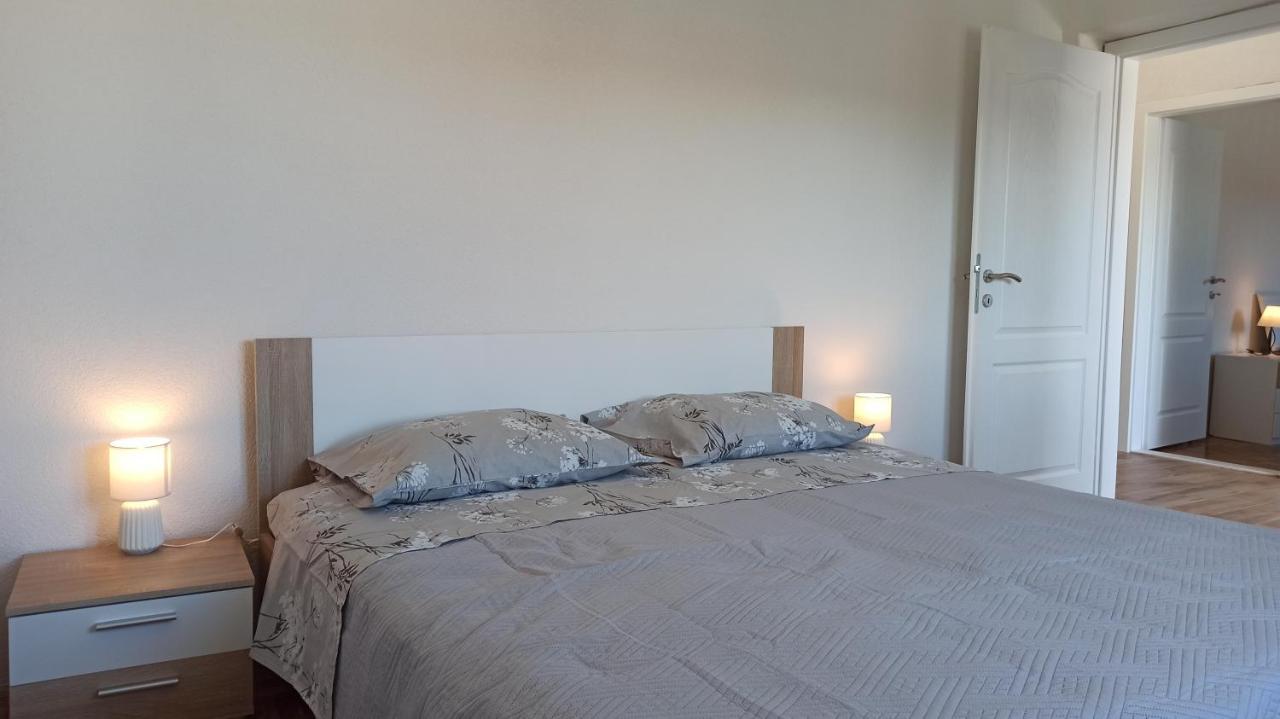 Apartments Zuzul - Trogir Eksteriør billede